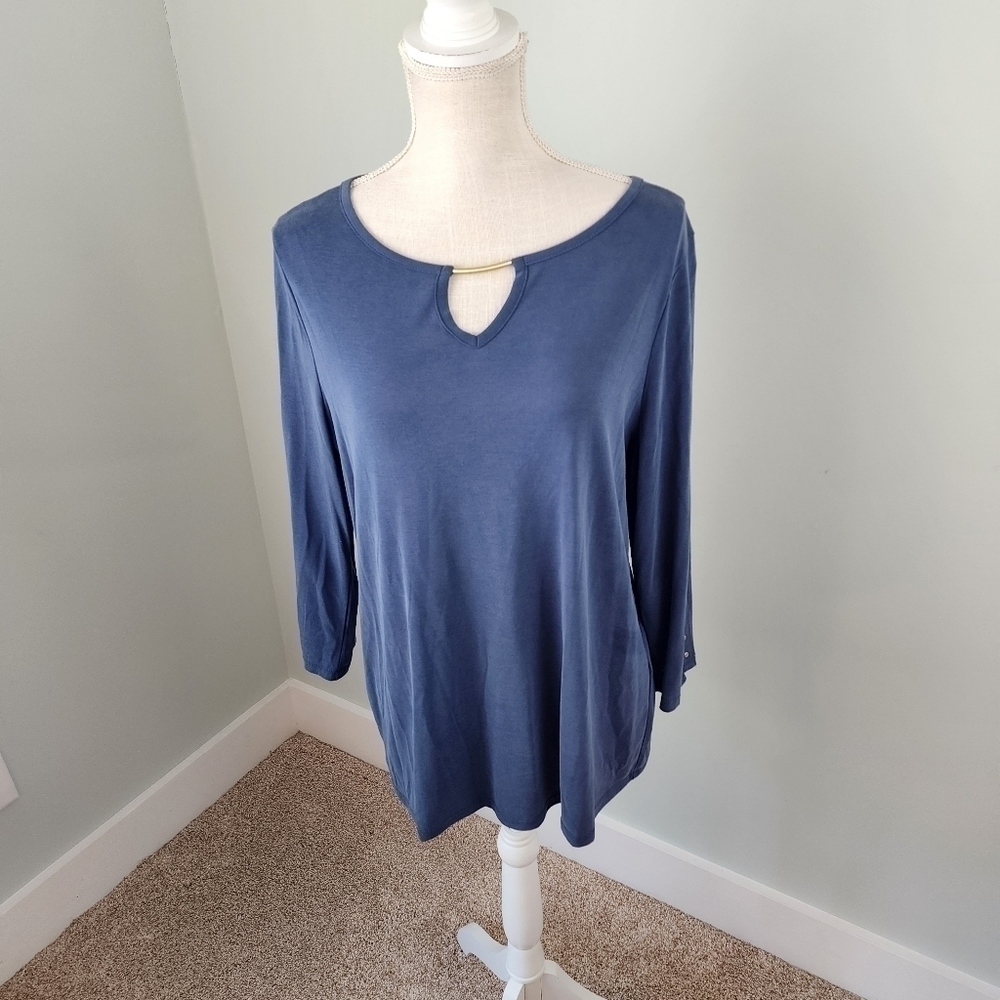 Chicos Size 2 Large Women’s Blue Long Sleeve Blouse Shirt Top Keyhole Front